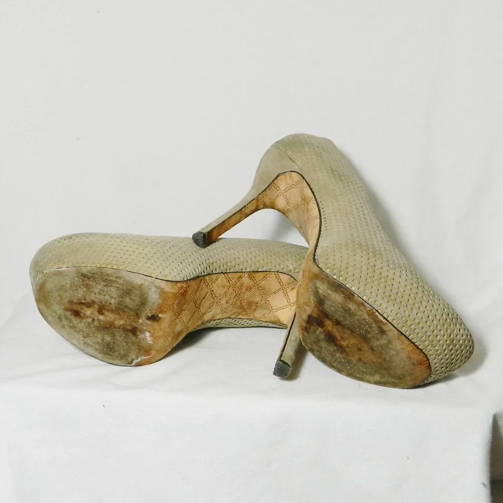 L.A.M.B. by Gwen Stefani Tan Perforated Suede 8.5 - Picture 6 of 7